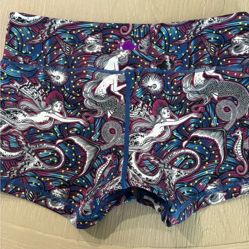 Wodbottom Vibrant Mermaid Pattern Women's Bike Shorts - Picture 2 of 5